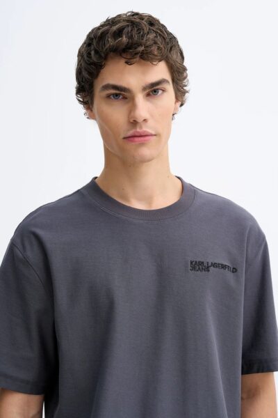 faaa4cfde1fda52ea0c52bd2944a80e4